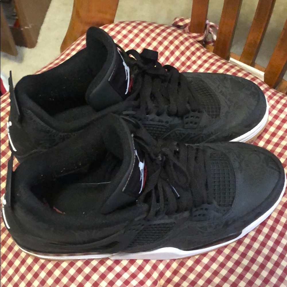 Jordan Retro 4 shoes